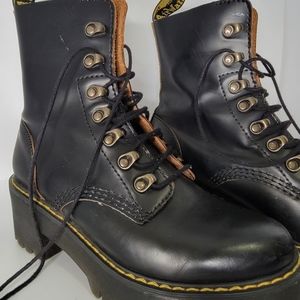 Dr Martens Leona Boots Size 7